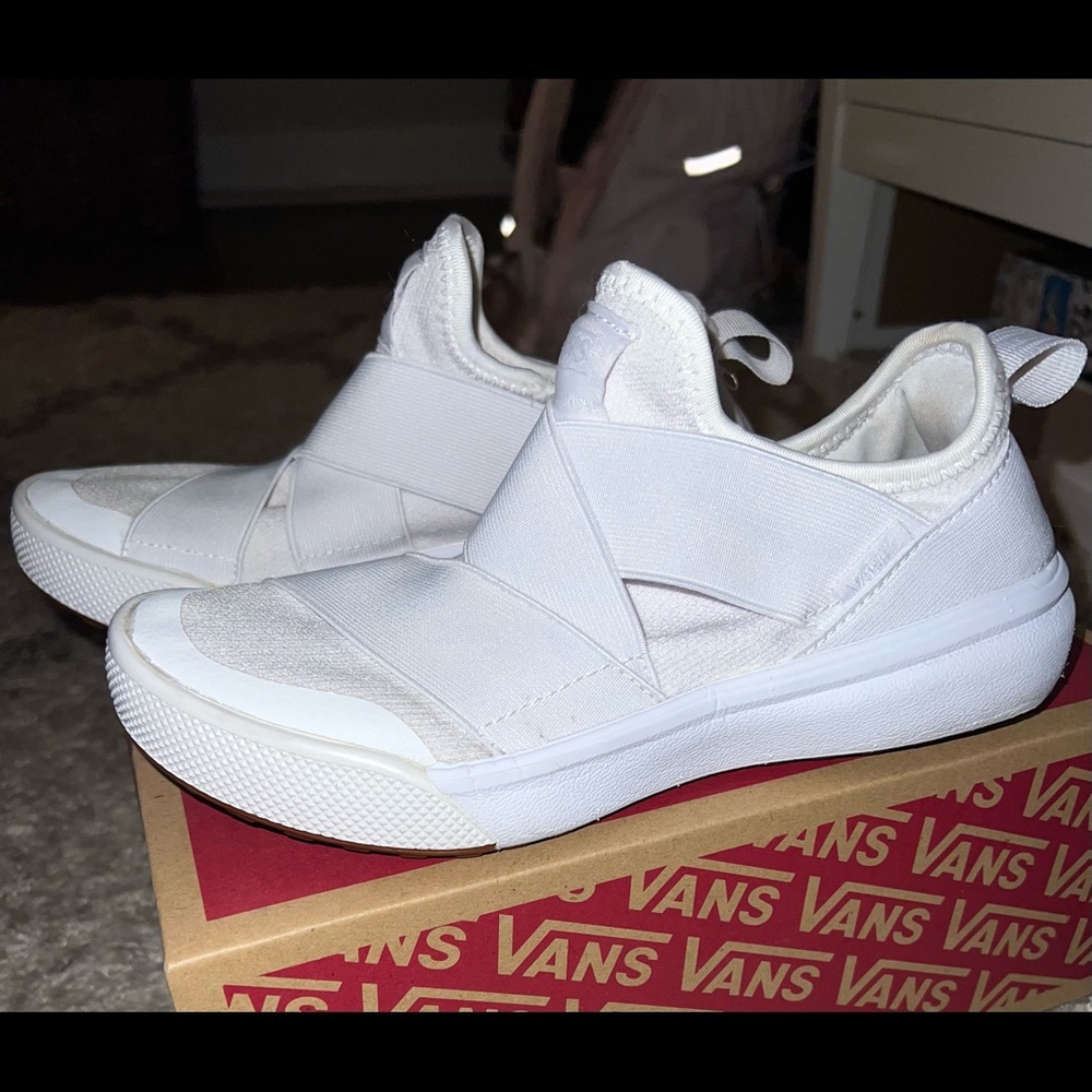 VANS ULTRA RANGE